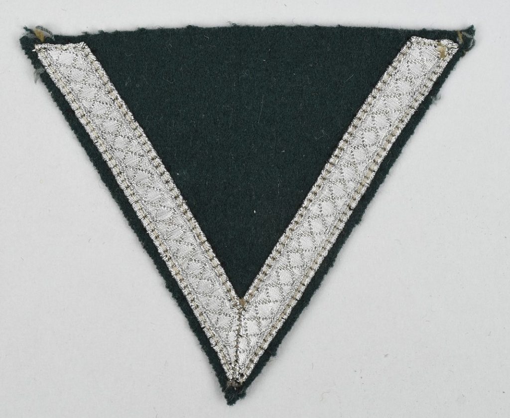 Gefreiter's Rank Chevron - Military Antiques