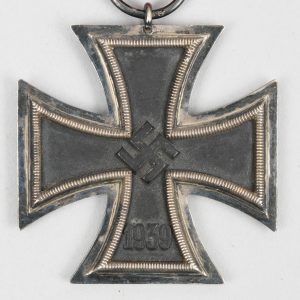 Iron Cross 2 Class 1939, Maker marked 25