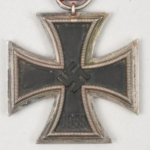 Iron Cross 2'Class 1939 Maker Marked 27